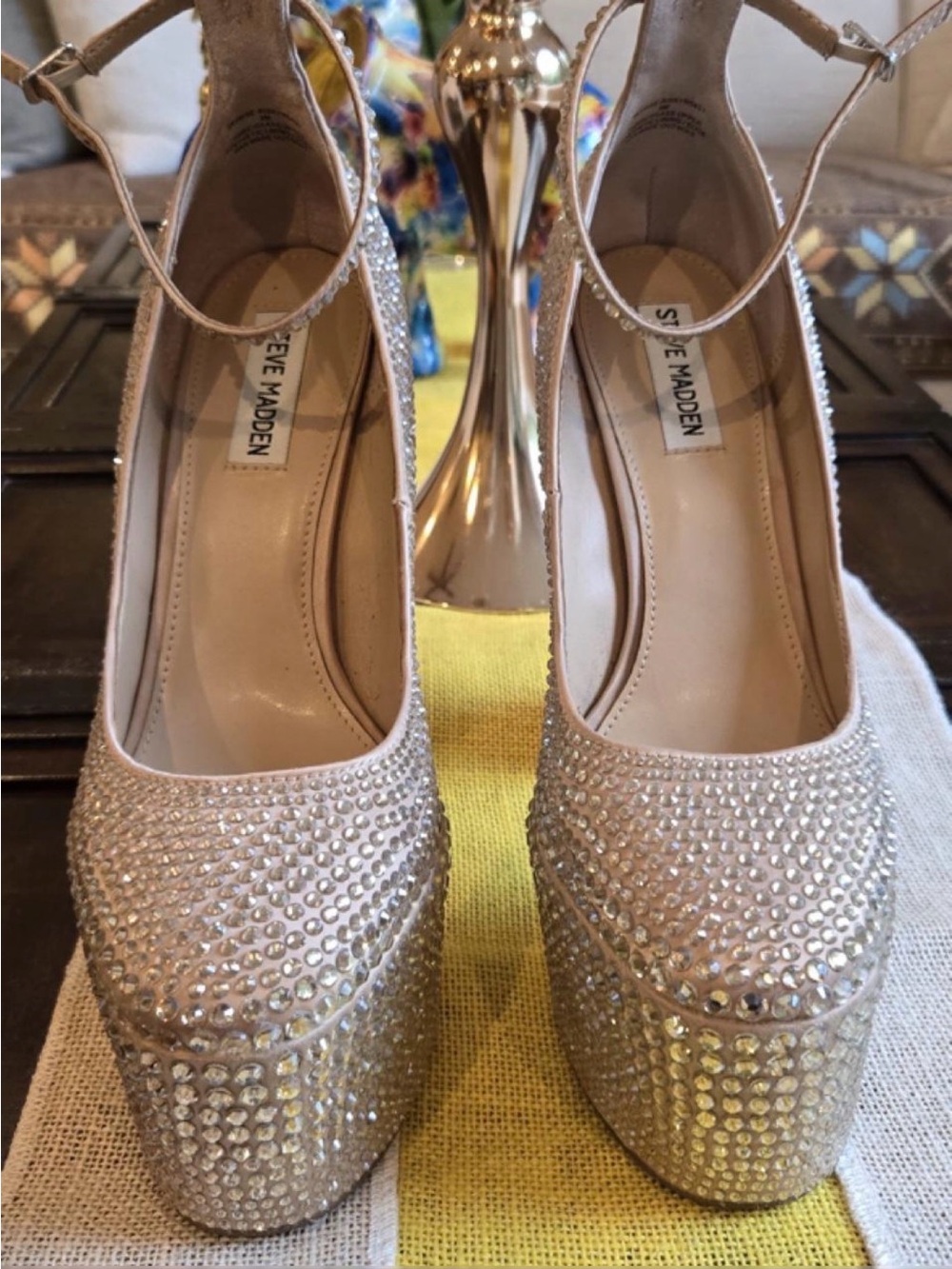 Steve Madden Skyrise Crystal Platform Pumps - Picture 4 of 4